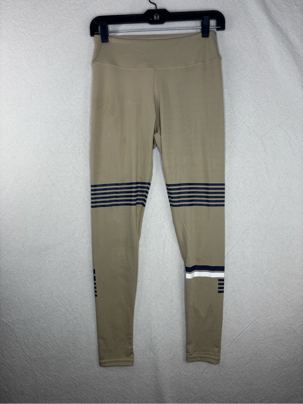 AQ-sport women’s medium leggings